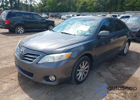 2010 Toyota Camry Xle z USA, uszkodzony, nr VIN 4T4BF3EK9AR079120